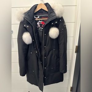 Moose Knuckles Women's Stirling Parka - medium